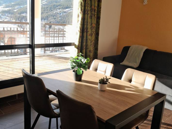 Ganzes Studio, Studio in Jausiers mit Terrasse und Poolzugang, Haustiere erlaubt in Jausiers, Nationalpark Mercantour