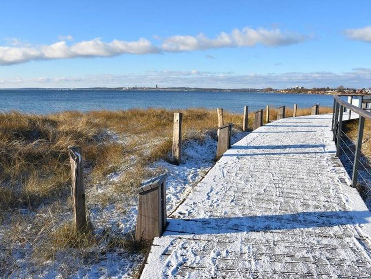 Ganze Ferienwohnung, Apartment Sonnentraum Südkap-Pelzerhaken - App. Sonnentraum, 62m², Terr., bis 3 Pers. in Südstrand Pelzerhaken, Ostholstein