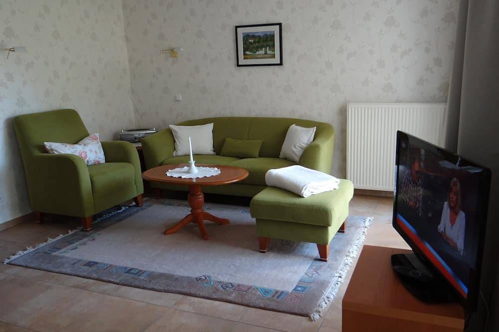 Ganze Wohnung, Komfortable Ferienwohnung (63qm) - behindertengeeignet, kostenloses Wlan in Bad Steben, Landkreis Hof