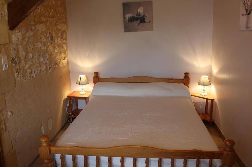 Gîte Périgourdin pour 6 Pers, Animaux Acceptés in Naussannes, Périgord Pourpre