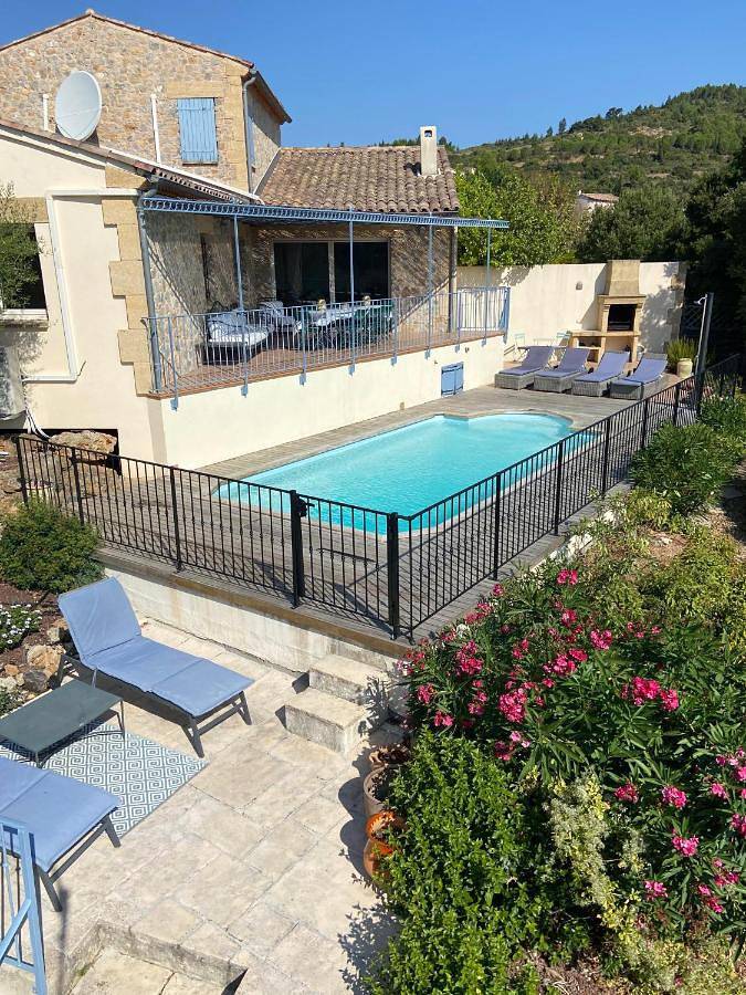 Location de vacances pour 10 personnes, avec piscine ainsi que jardin et vue à Durban-Corbières - 3