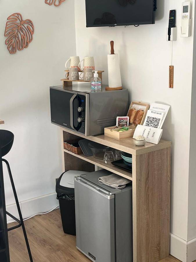 Gîte pour 2 personnes, avec jardin et vue ainsi que piscine et terrasse, animaux acceptés à Soussans - 3