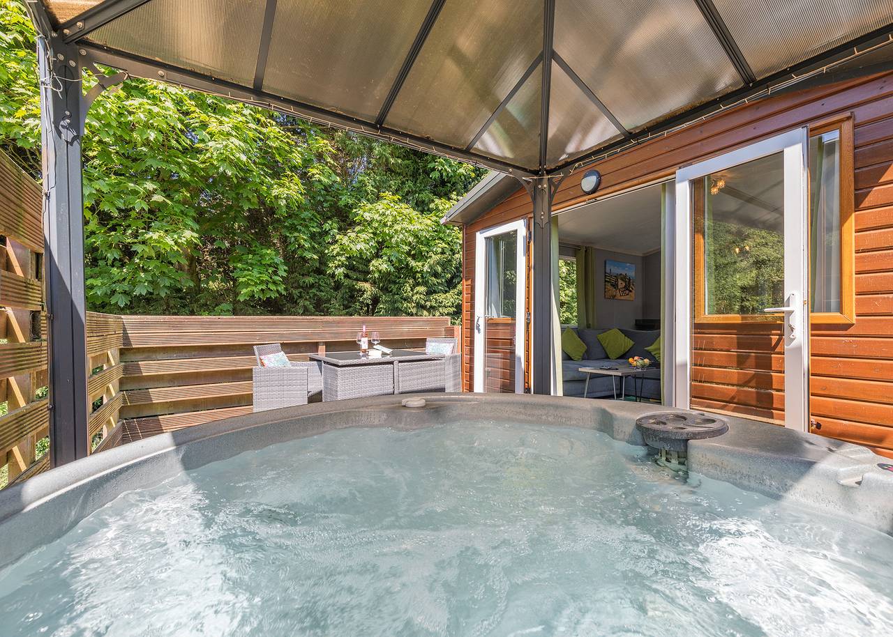 Peak Luxury Lodge in Staffordshire