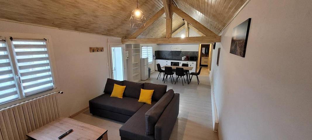 Appartement de vacances pour 8 personnes, avec Terrasse ainsi que Jardin et Vue