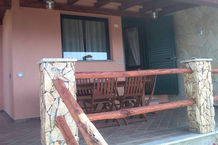 Villa für 6 Personen, mit Balkon und Garten - 1