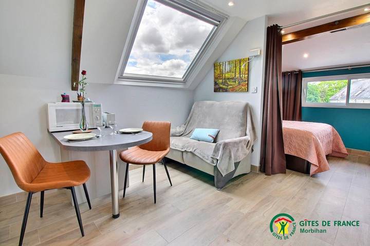 Gîte pour 2 personnes, avec Terrasse et Jardin dans Pluméliau-Bieuzy - 4