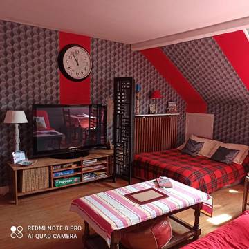 Gîte pour 4 personnes, avec vue ainsi que terrasse et jardin dans Neuilly