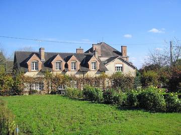 Gîte pour 20 personnes, avec jardin à Brinon-sur-Sauldre