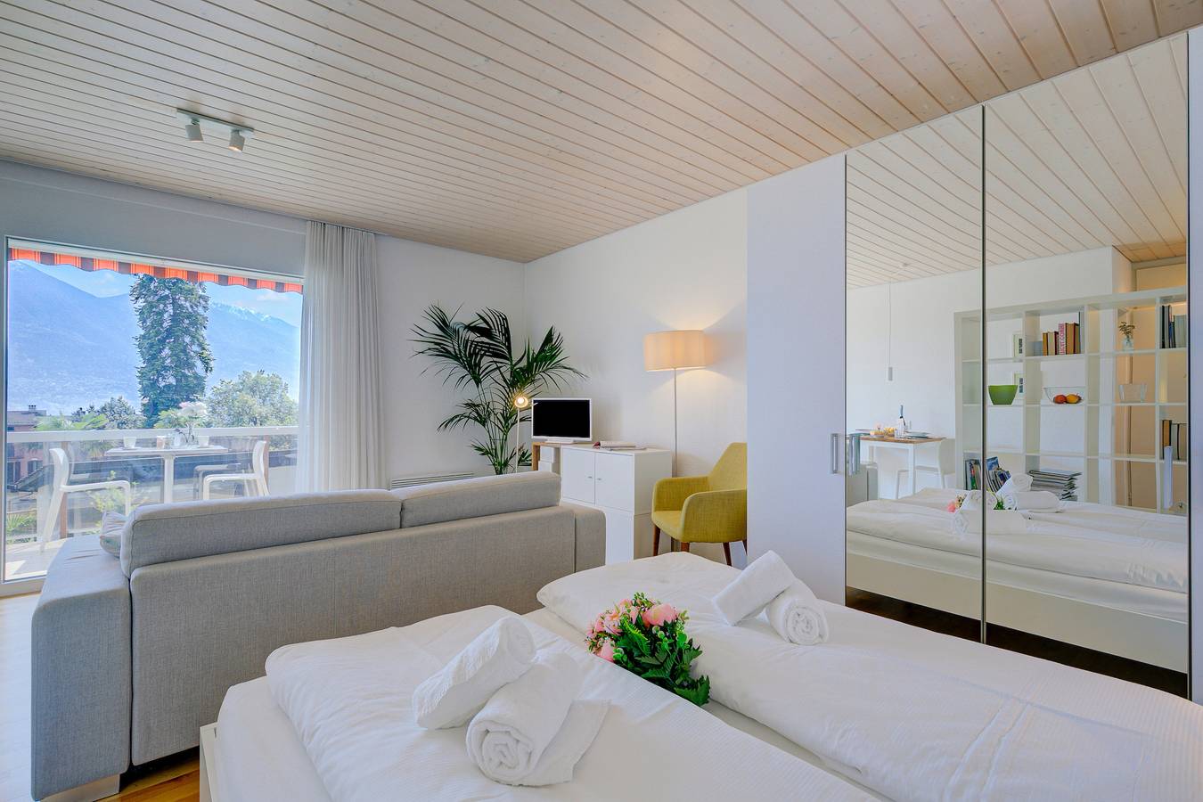 Ganze Wohnung, Casa Miramonti Muralto with Garage and Garden in Muralto, Tessiner Alpen