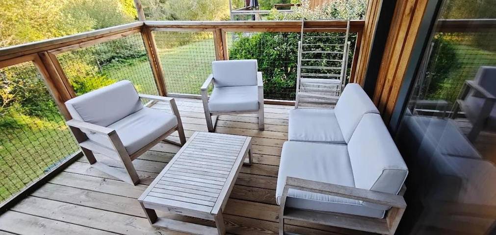 Location de vacances pour 5 personnes, avec vue sur le lac et piscine ainsi que terrasse et vue, animaux acceptés à Le Fouilloux - 3