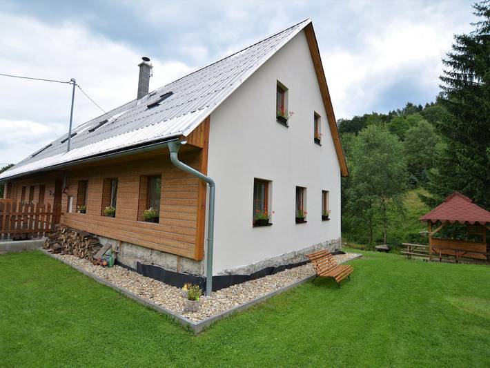 Dom dla 14 osób, z Taras i Sauna w Liberec
