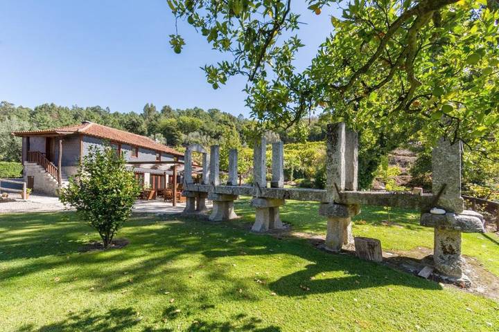 Two-Bedroom Apartment in Olo e Canadelo, Distrito do Porto