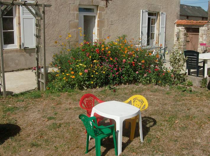 Chambre d’hôte pour 7 personnes, avec vue sur le lac et jardin dans le Limousin - 4