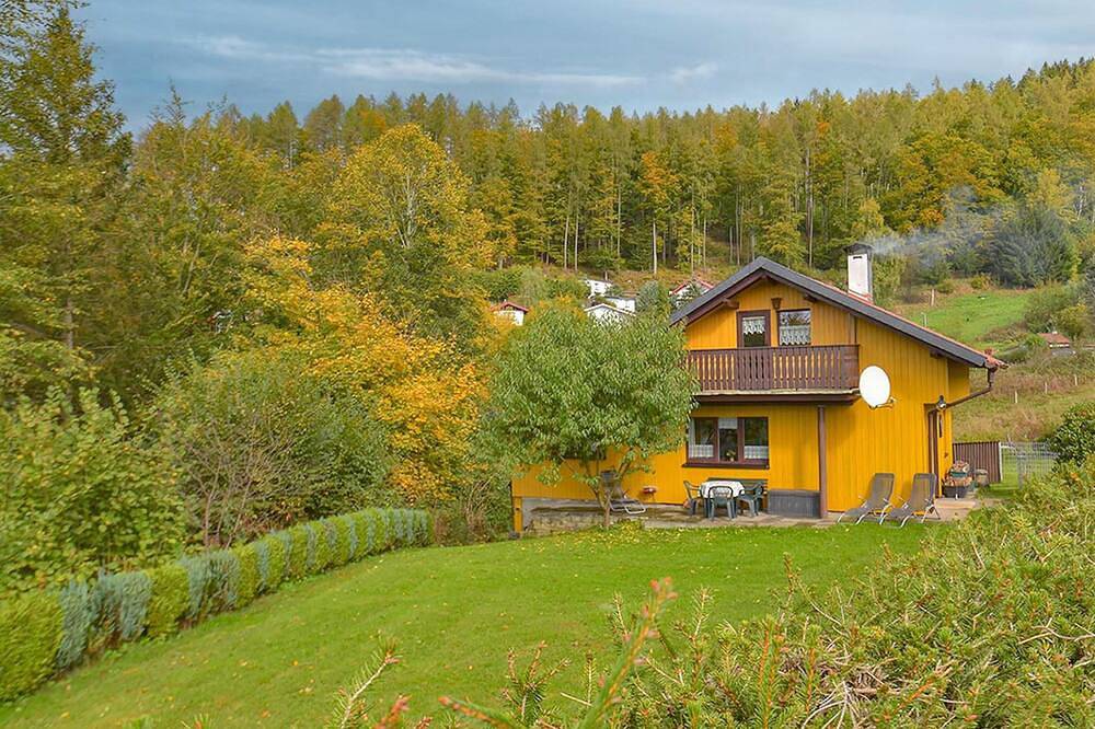 Ruhig gelegenes Ferienhaus im Thüringer Wald in Steinbach-Hallenberg, Rennsteig