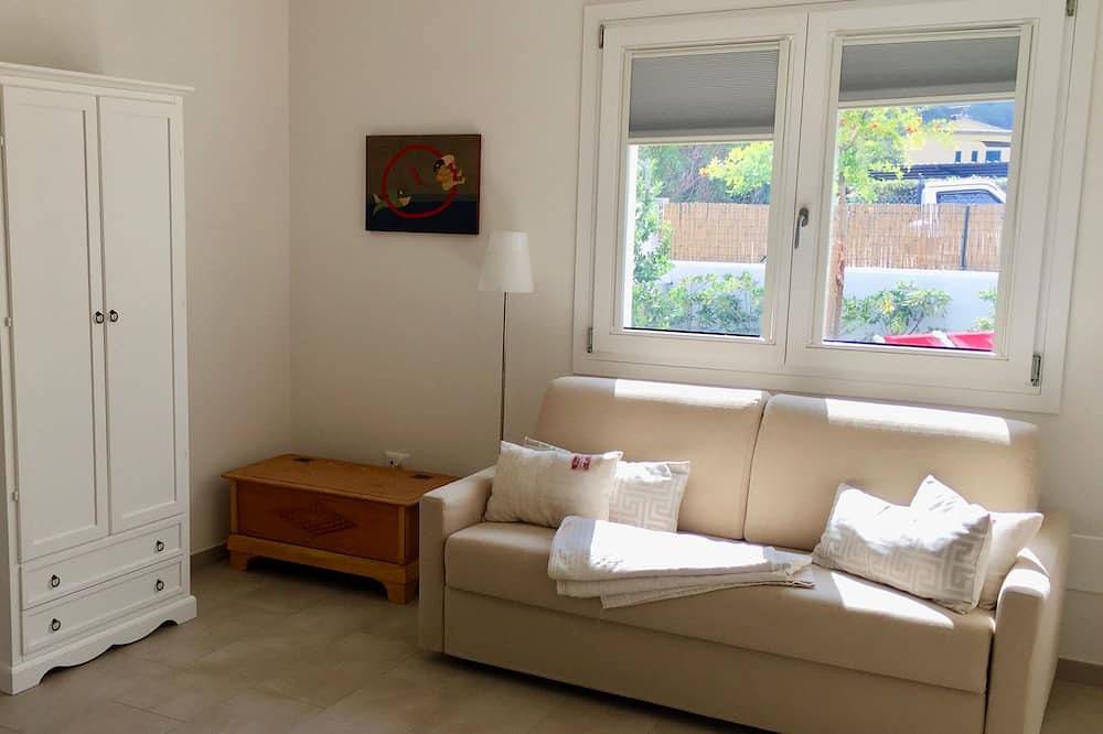 Casa Elena: Nueva casa bien cuidada y luminosa con jardín bien amueblado. in Marciana Marina, Elba