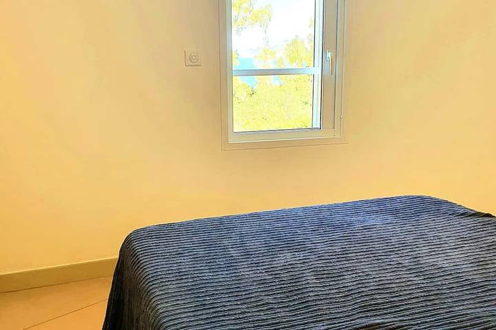 Gîte pour 4 personnes, avec jardin ainsi que terrasse et piscine à Galéria - 2