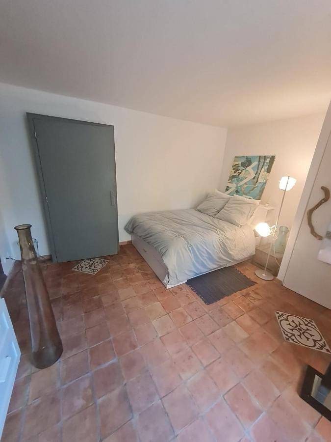 Gîte pour 2 personnes, avec jardin, animaux acceptés à Volonne - 2