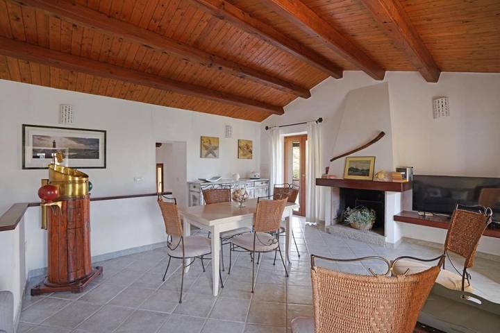 Villa pour 7 personnes, avec jardin et vue, animaux acceptés dans La Maddalena - 3