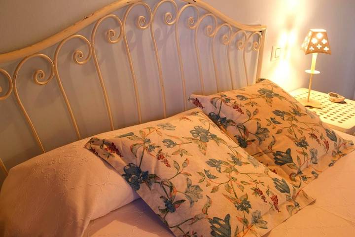 Casa rural para 2 personas, con jardín y terraza en Valle de Soba - 2