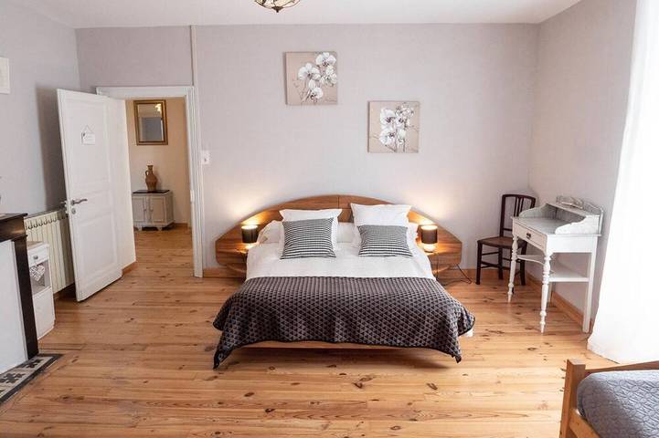 Location de vacances pour 11 personnes, avec jardin et piscine à Souel - 4