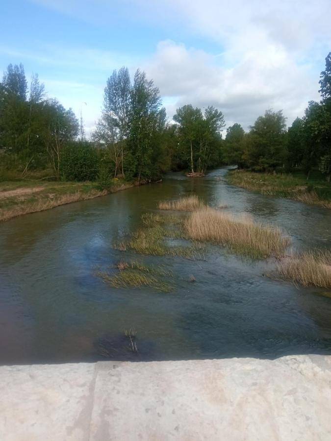 Casa de vacaciones para 15 personas, con jardín y vistas, Se admiten mascotas en Tierras del Burgo - 3