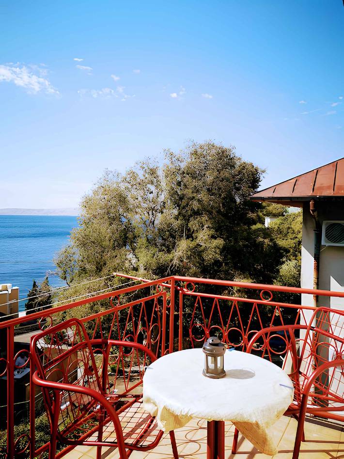 Ferienwohnung für 4 Personen, mit Balkon in Karlobag - 2