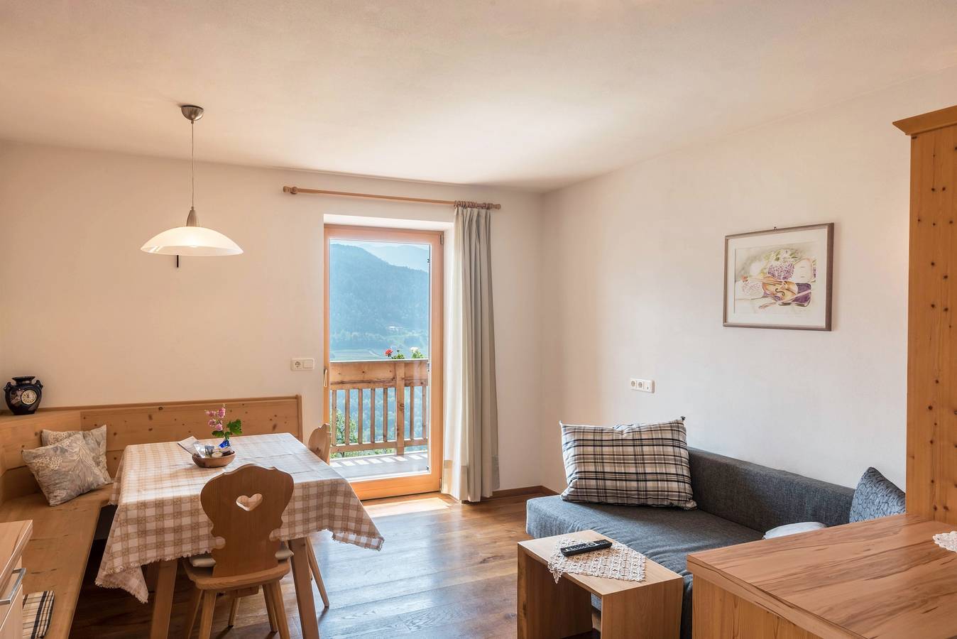 Entire apartment, Holiday Apartment "Plose Winklerhof" with Mountain View, Balcony & Wi-Fi in Villanders, Sarntal Alps