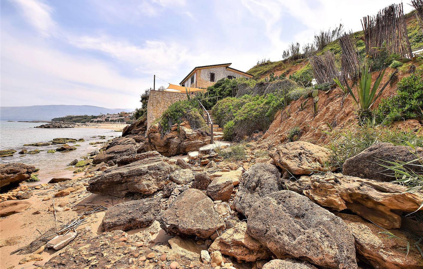 Appartamento intero, Accogliente appartamento con WiFi, A/C, parcheggio e giardino - Vicino alla spiaggia e ai ristoranti in Trappeto, Provincia di Palermo
