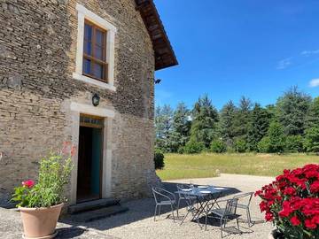 Gîte pour 4 personnes, avec terrasse et jardin dans Saint-Marcel-Bel-Accueil