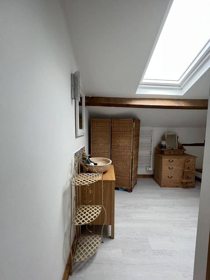 Two-Bedroom House in Queaux, Vienne (France)