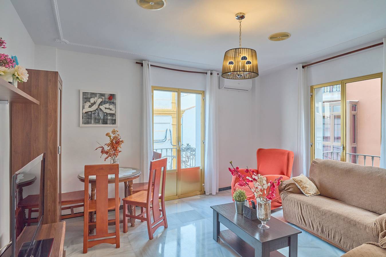 Vakantiehuis 'Casa Filo Vistas Montaña' met Uitzicht op de Bergen, Wi-Fi en Airconditioning in Rute, Sierras Subbéticas
