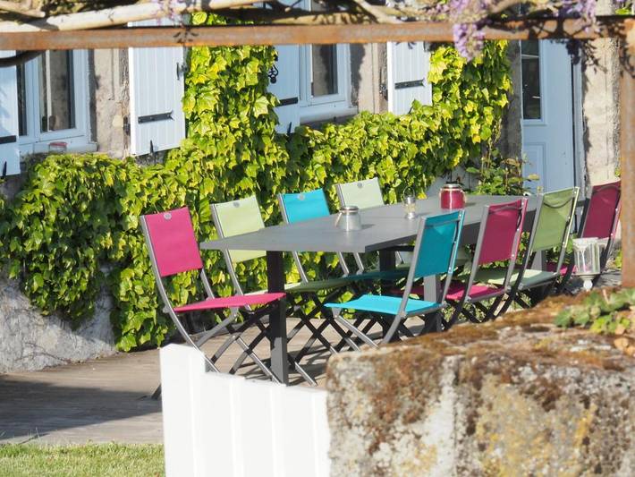 Chambre d’hôte pour 2 personnes, avec terrasse ainsi que jardin et vue à Aurillac - 4