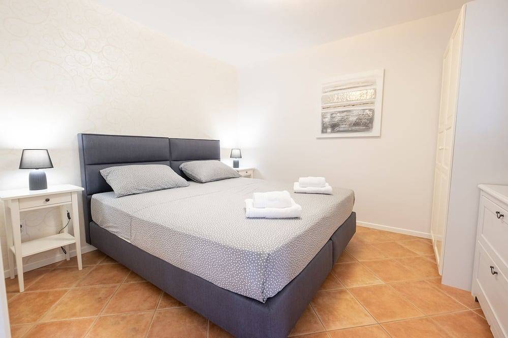 Spend amazing holidays with family, kids and friends in Villa Verandah ! ! ! in Trogir, Ciovo