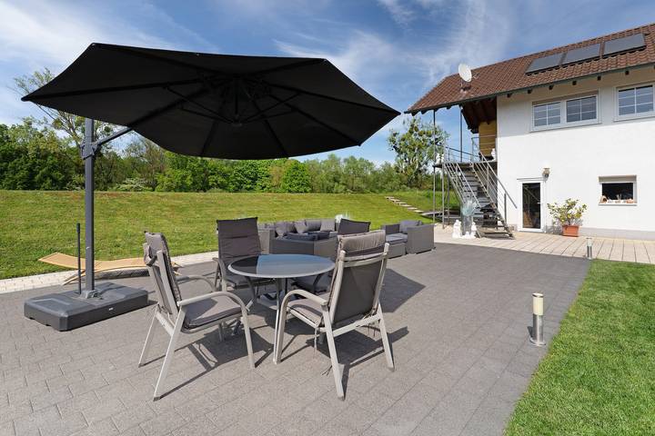 Ferienwohnung für 2 Personen, mit Balkon und Sauna sowie Garten in Kehl