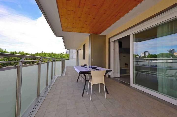 Apartamento de vacaciones para 8 personas, con balcón - 1