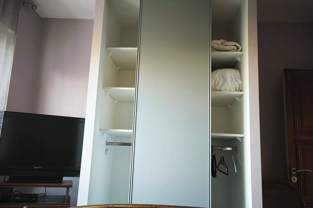Appartement entier, Appartement proche du canal du midi et du centre ville totalement indépendant in Castelnaudary, Région de Carcassonne