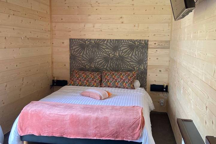 Location de vacances pour 2 personnes, avec jardin dans Saint-Martin-Belle-Roche - 2
