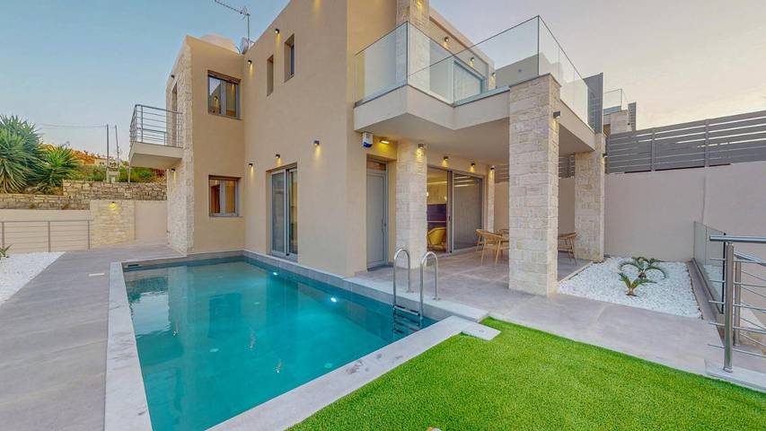 Villa voor 6 personen, with zwembad and uitzicht as well as terras - 1