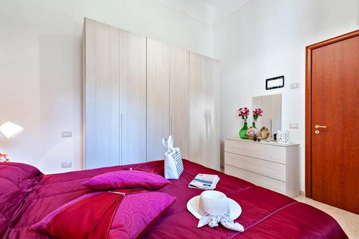 Appartamento per 4 persone, con balcone e panorama in Novoli