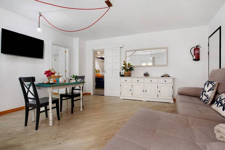 Apartamento entero, Casa de vacaciones 'Holidays Maxorata Relax' cerca de la playa con Wi-Fi in Gran Tarajal, Tuineje