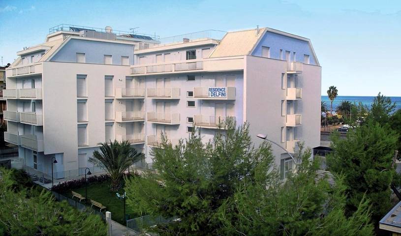 Appartamento per 4 persone, con Balcone e Terrazza nonché Giardino e Piscina a Cupra Marittima