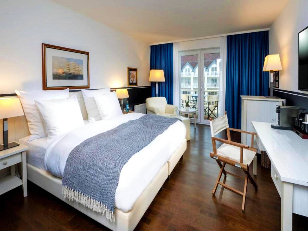 Ganze Wohnung, Sunday Hafendorf Doppelzimmer mit Seeblick in Rheinsberger See, Rheinsberg