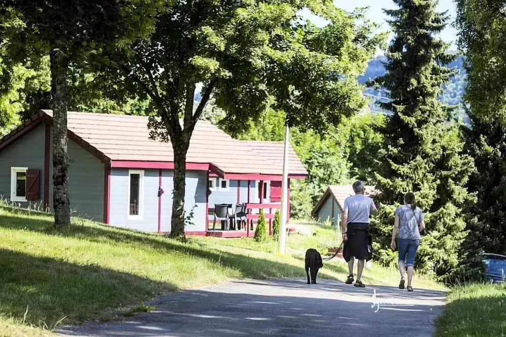 Chalet 2 chambres - dim 5 personnes in Champagnole, Jura Francais