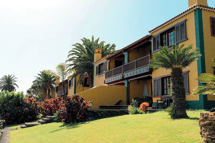 Villa pour 5 personnes, avec piscine ainsi que terrasse et jardin - 1