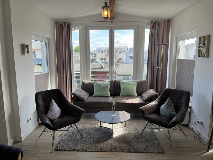 Apartamento entero, Gemütliche 57m² Ferienwohnung mit Balkon & WLAN – ideal für 4 Personen in Warnemünde Strand, Warnemünde