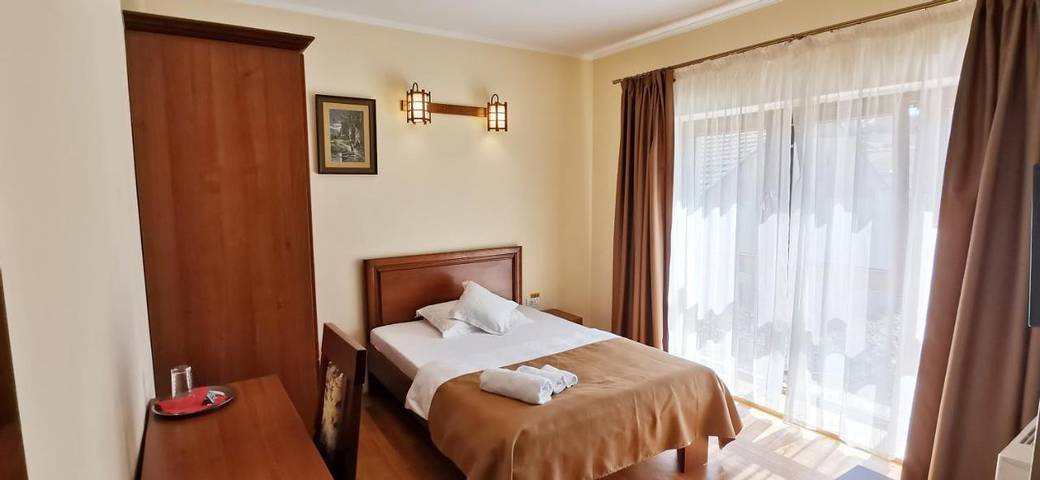 Maison d’hôte pour 2 personnes, avec terrasse et jardin en Roumanie - 4