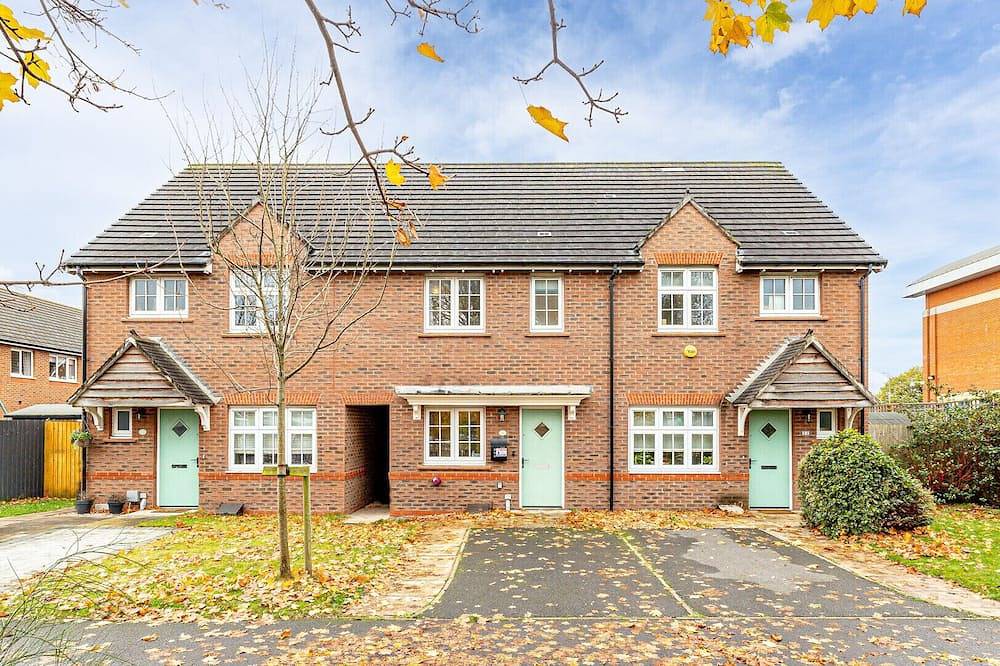 Cosy 2 Bedroom Home in Wigan in Wigan, Greater Manchester