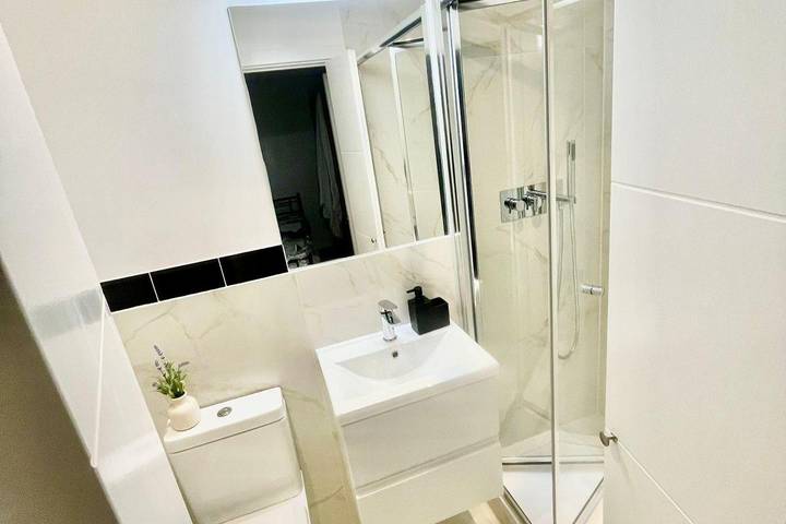 Gîte pour 7 personnes, avec jardin, adapté aux familles à Cambridge - 4