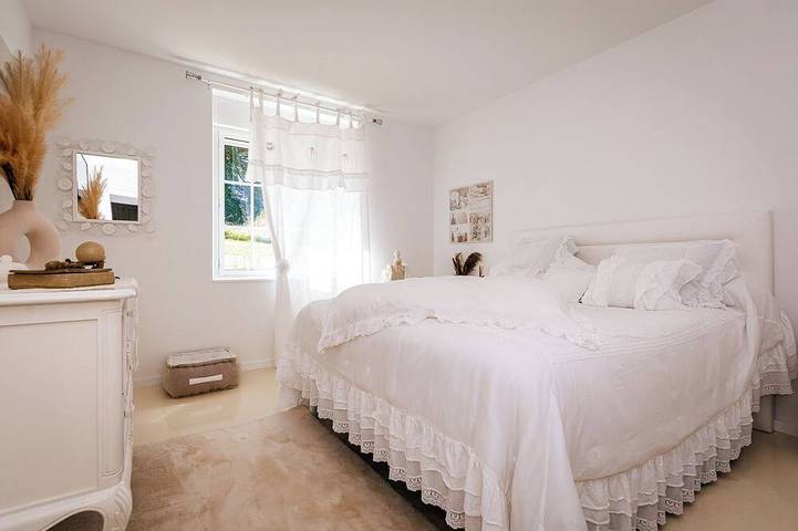 Location de vacances pour 4 personnes, avec jardin et terrasse à Le Lardin-Saint-Lazare - 2