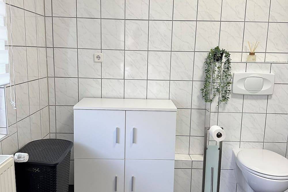 Ganze Wohnung, Moderne und kernsanierte Ferienwohnung im Herzen des Harzes - Bad Lauterberg. in Bad Lauterberg, Harzvorland
